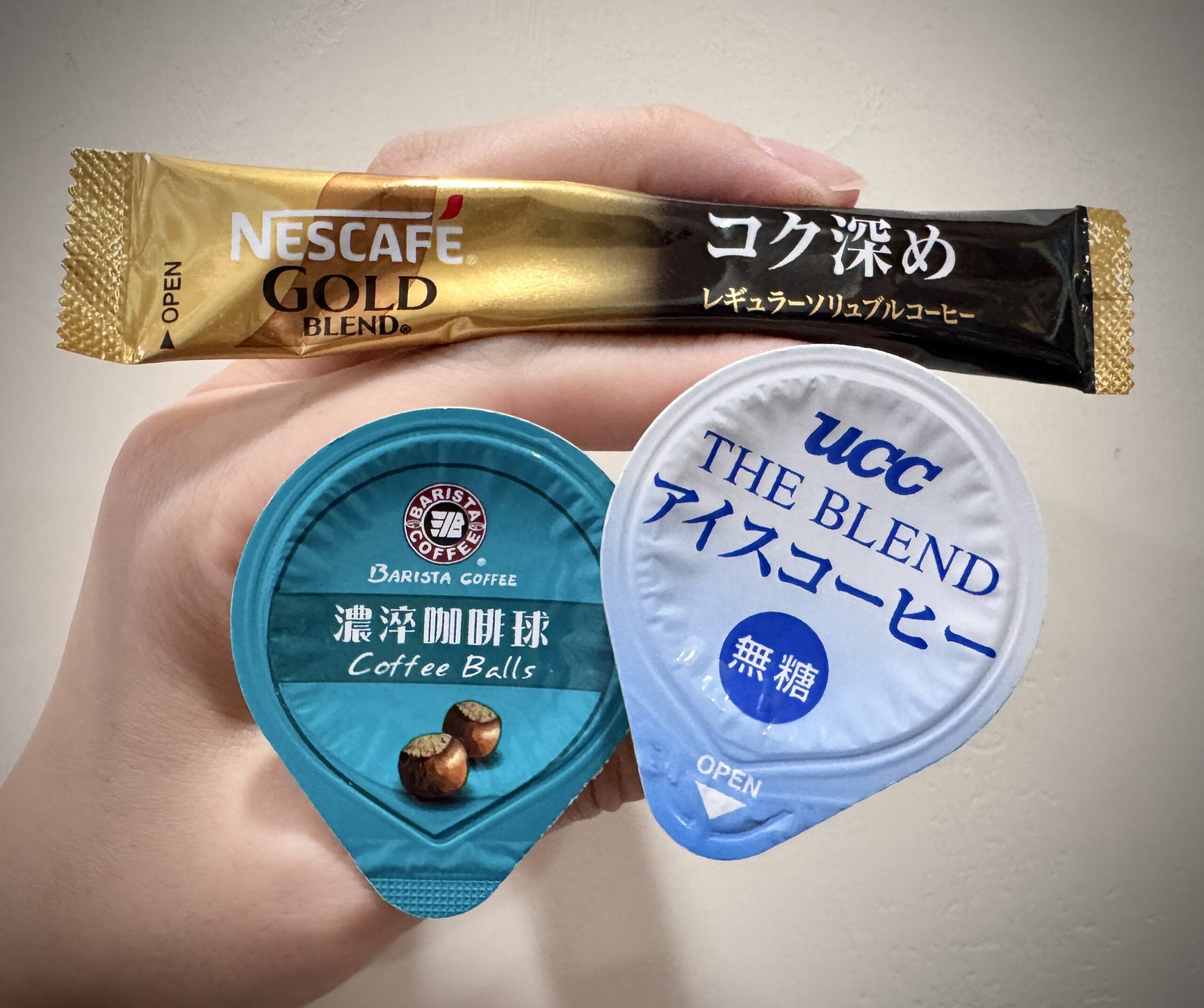 [比較]三款方便好攜帶的即溶咖啡產品實測心得，只有常溫水也能來杯療癒的咖啡！