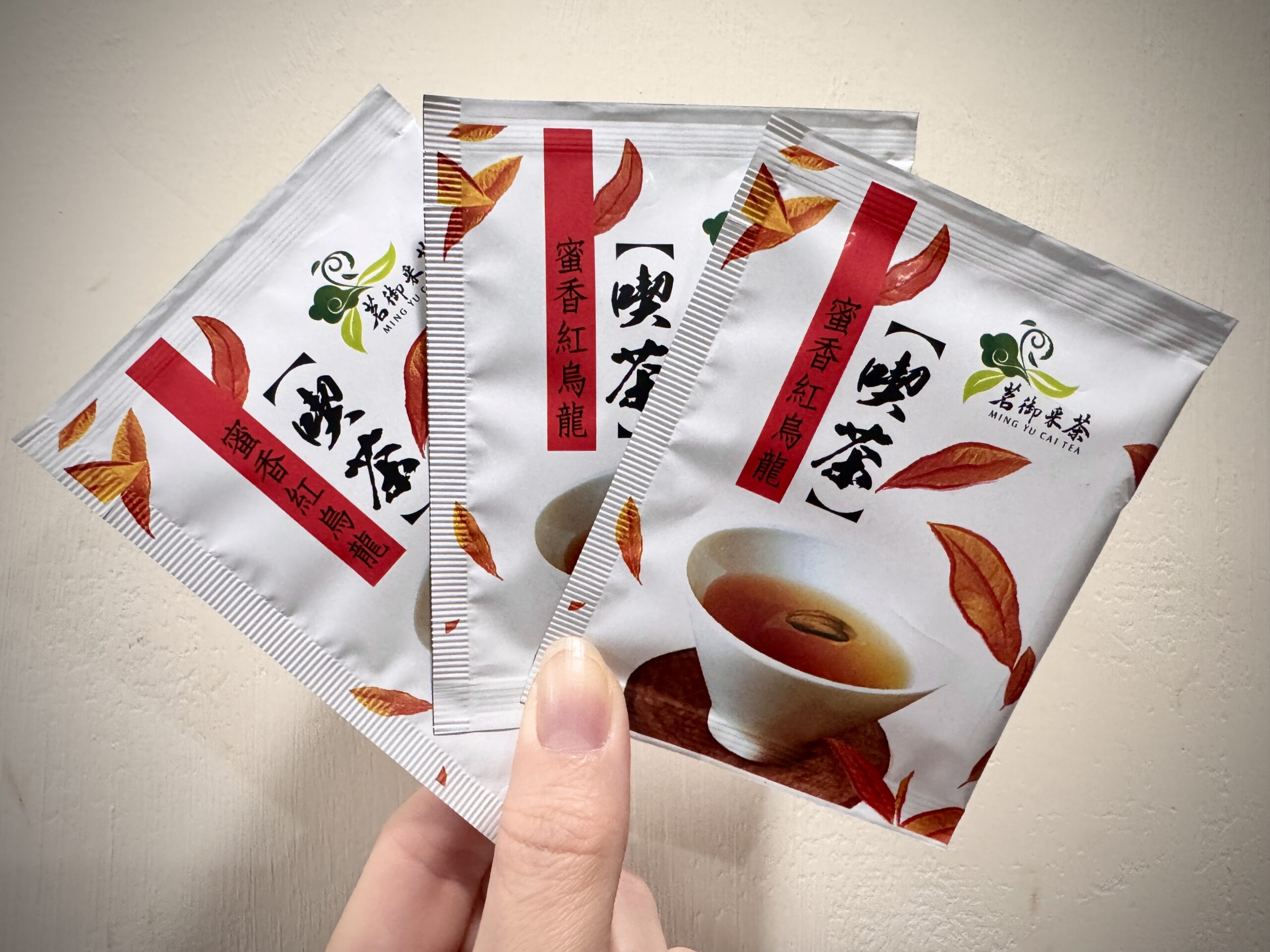 [開箱]茗御采茶-蜜香紅烏龍，帶有濃濃蜜香的好喝順口台灣好茶，冷熱泡皆宜